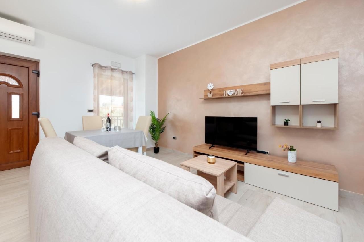 Comfort Apartments Karla Rovinj Ngoại thất bức ảnh
